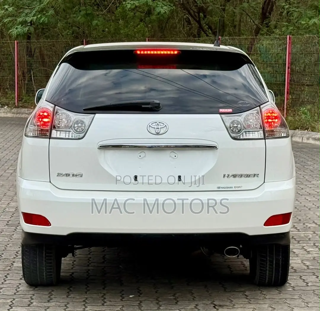 Toyota Harrier 2006 White