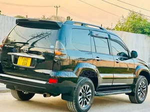 Toyota Land Cruiser Prado 2007 Black