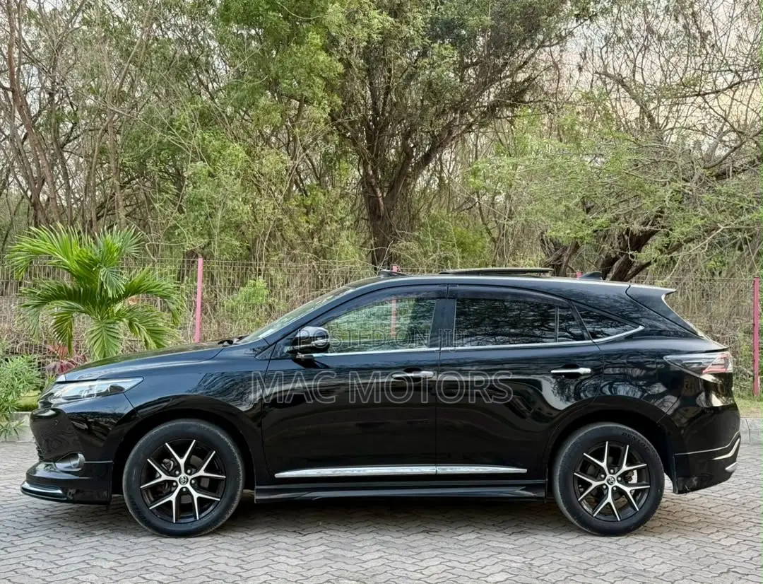 Toyota Harrier 2016 Black
