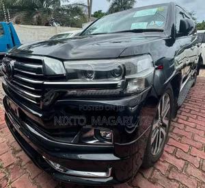 Toyota Land Cruiser 2016 Black