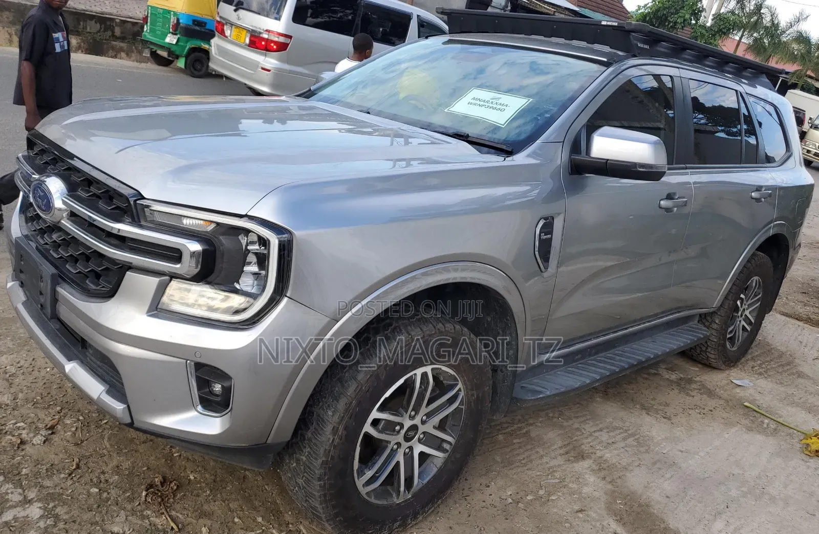 Ford Everest 2022 Silver