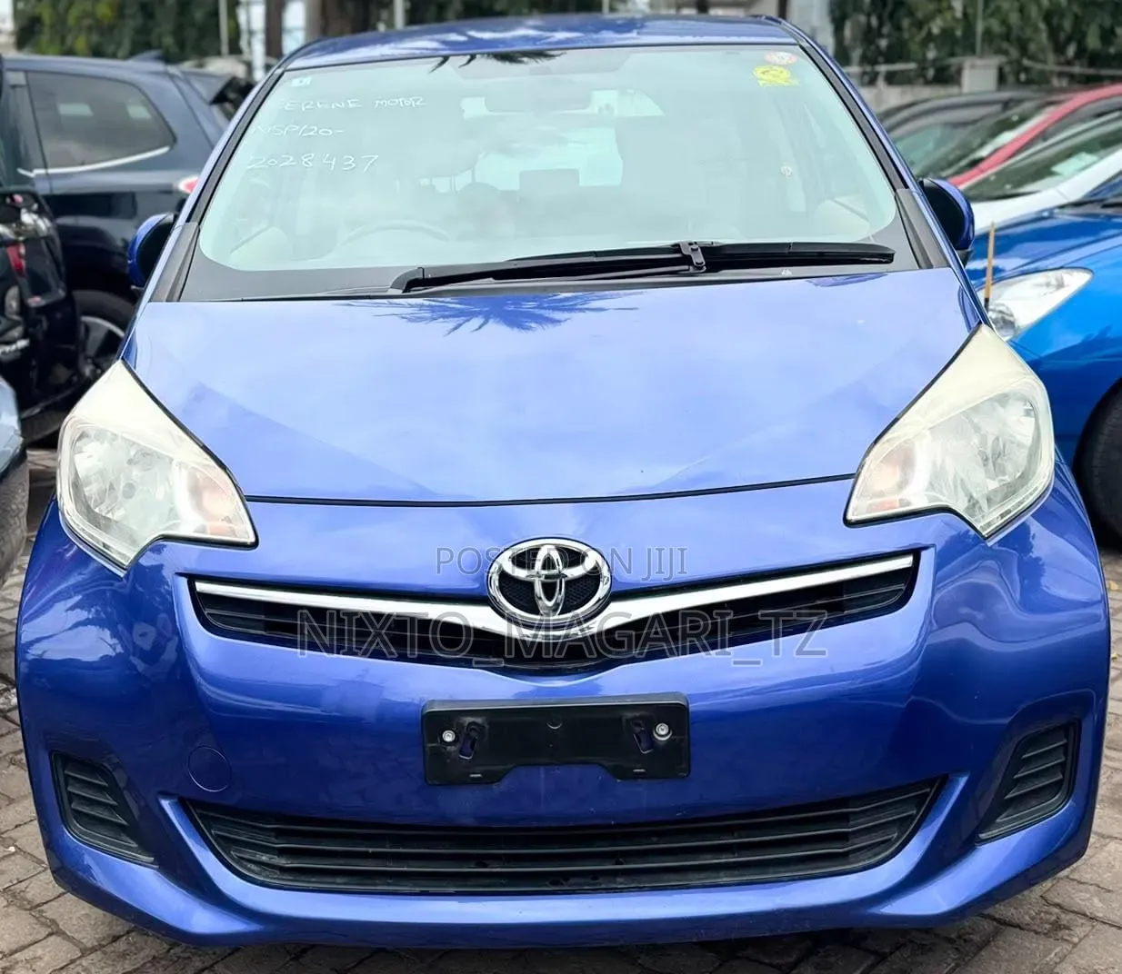 Toyota Ractis 2012 Blue
