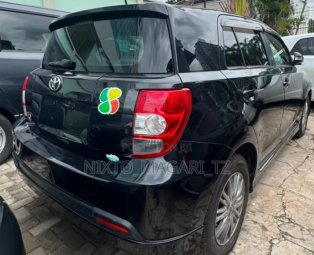 Toyota IST 2009 Black