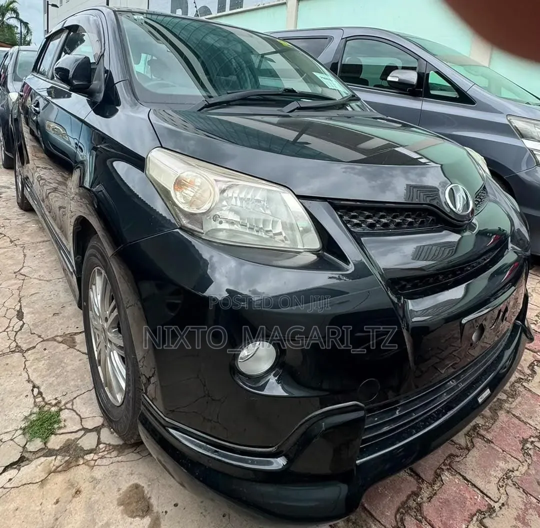 Toyota IST 2009 Black