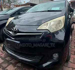 Toyota Ractis 2012 Black