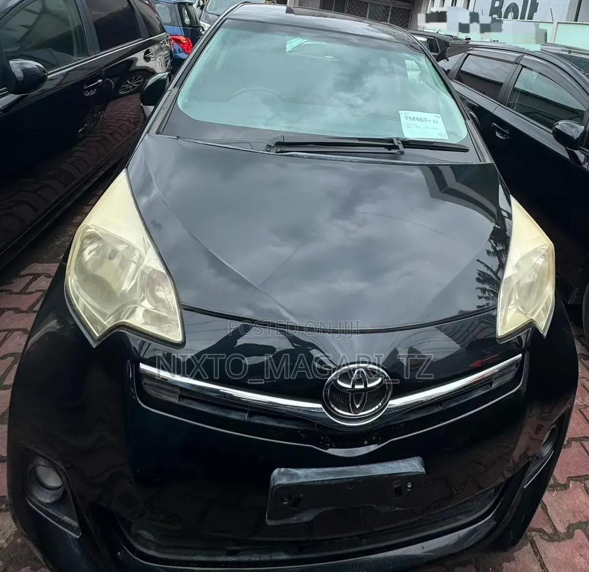 Toyota Ractis 2012 Black