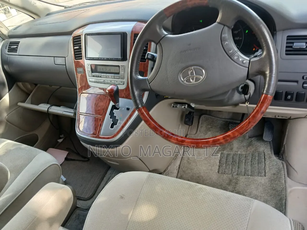 Toyota Alphard 2004 White