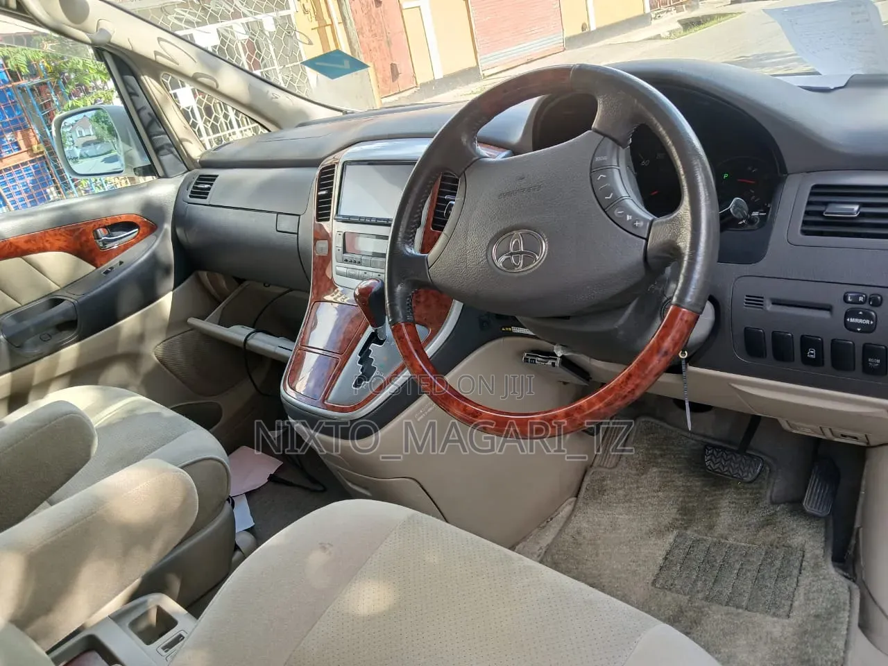 Toyota Alphard 2004 White