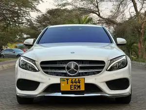 Mercedes-Benz C200 2014 White