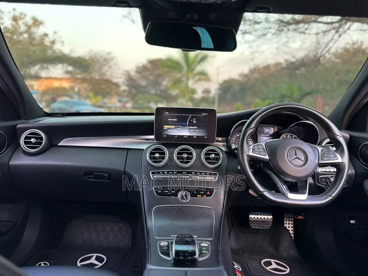 Mercedes-Benz C200 2014 White