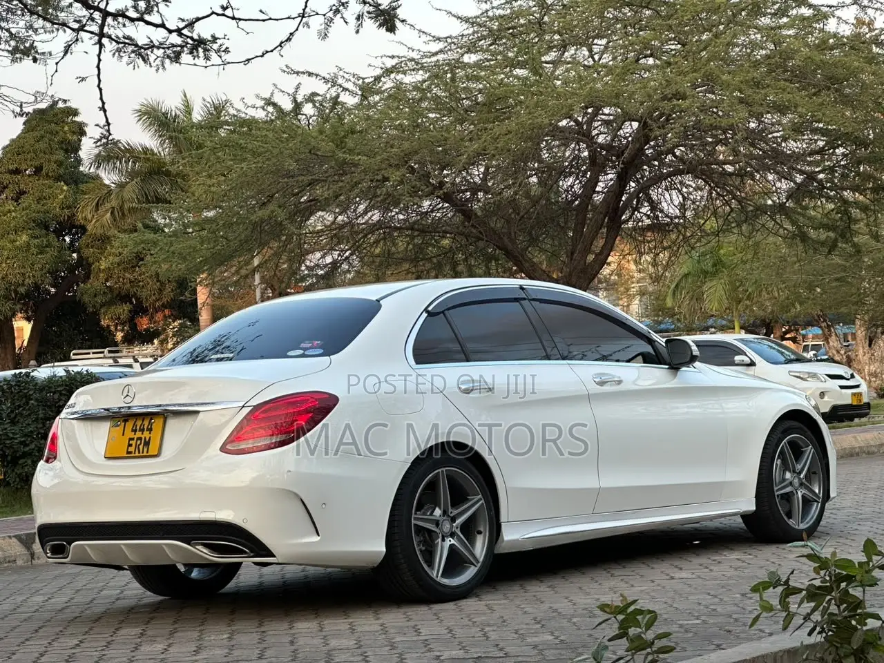Mercedes-Benz C200 2014 White