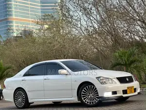Toyota Crown 2007 White