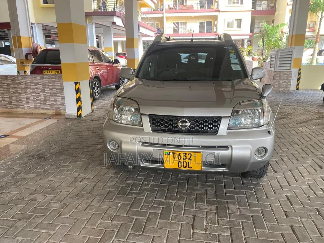 Nissan X-Trail 2009 Gold
