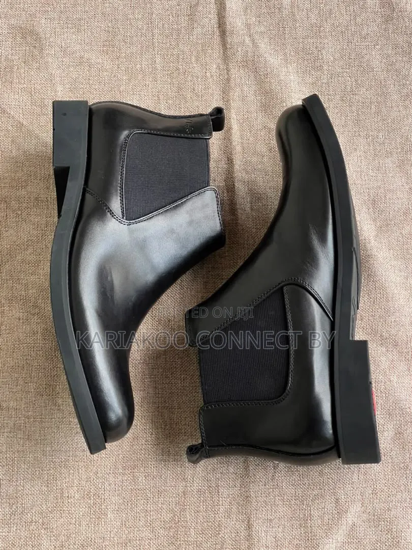 Men's Classic Leather Chelsea Boots
