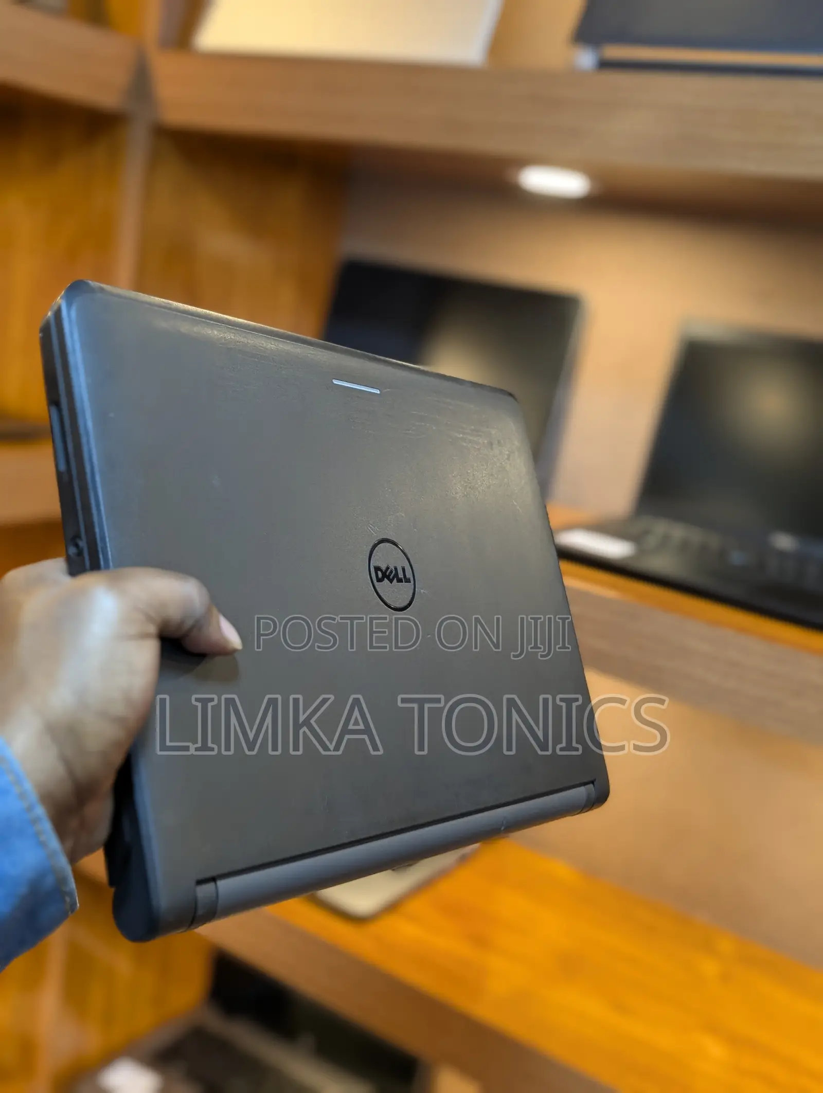 New Laptop Dell Latitude 3350 8GB Intel Core i7 HDD 500GB