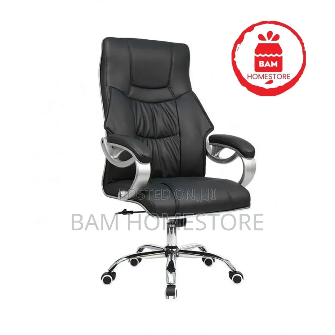 Executive Leather Office Chair/Ergonomic Swivel Desk Chair
(Model B19)