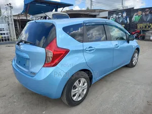 Nissan Note 2012 Blue
