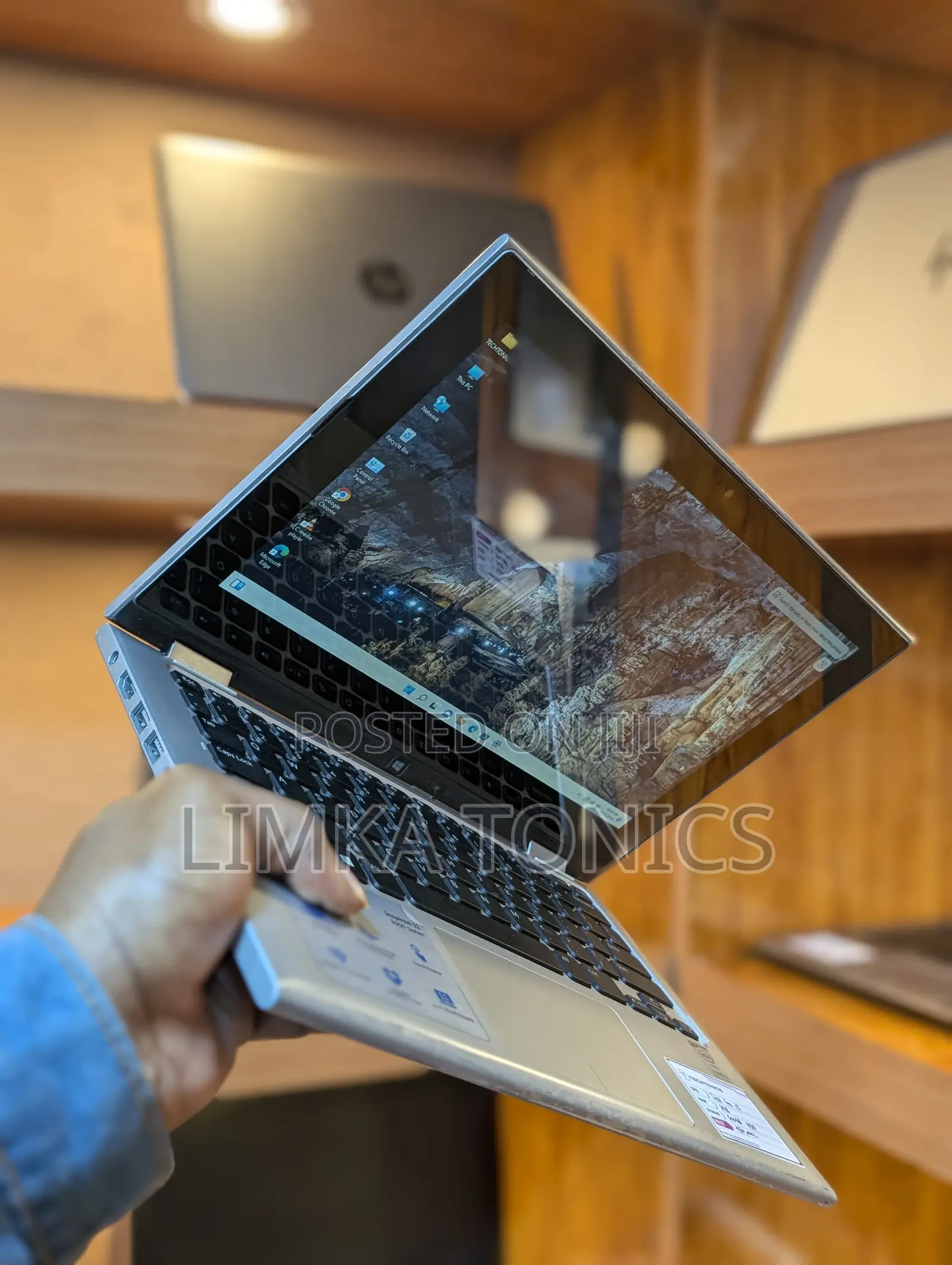 New Laptop Dell Inspiron 11 3148 8GB Intel Core i3 HDD 500GB