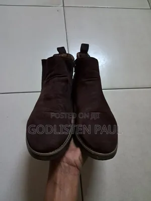 City Classic Chelsea Dark Brown Boots Mtumba Edition Size 42.