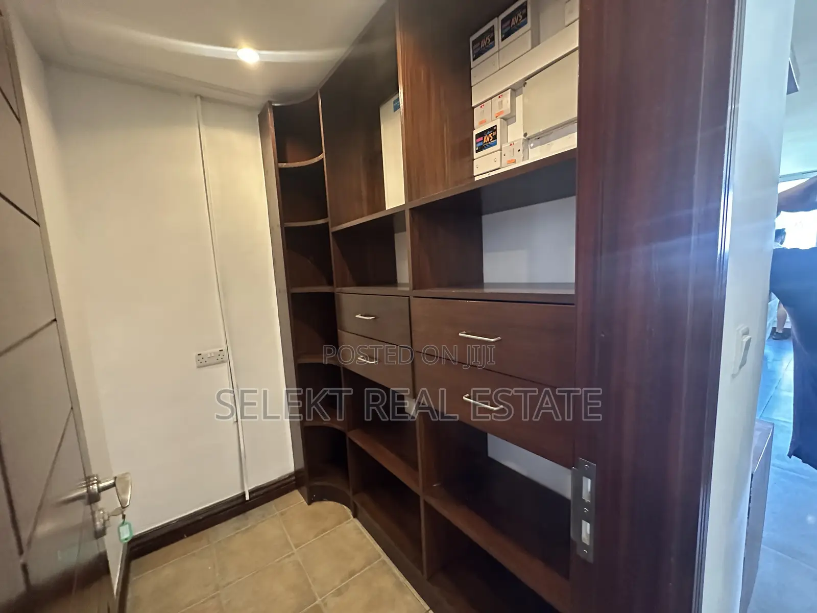 Furnished 3bdrm Apartment in Masaki for rent