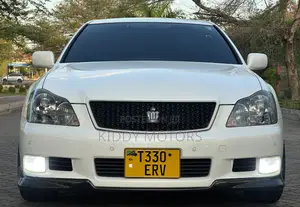 Toyota Crown 2007 Pearl