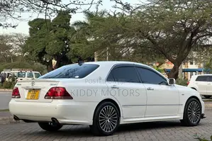 Toyota Crown 2007 Pearl