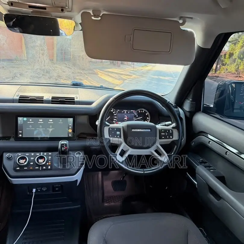 Land Rover Defender 2022 Black