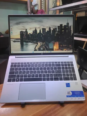 New Laptop HP ProBook 450 G8 8GB Intel Core i5 SSD 512GB