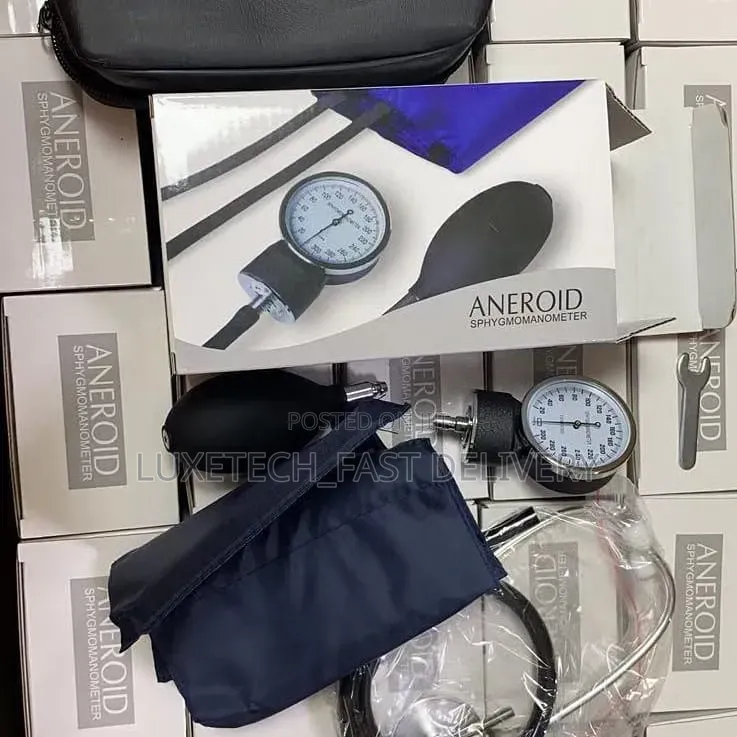 Manual Aneroid Sphygmomanometer – Analog Blood Pressure Monitor Kit