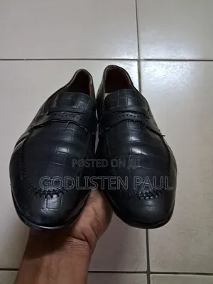 Moccasin Black Size 42