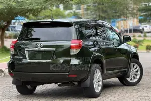 Toyota Harrier 2010 Green