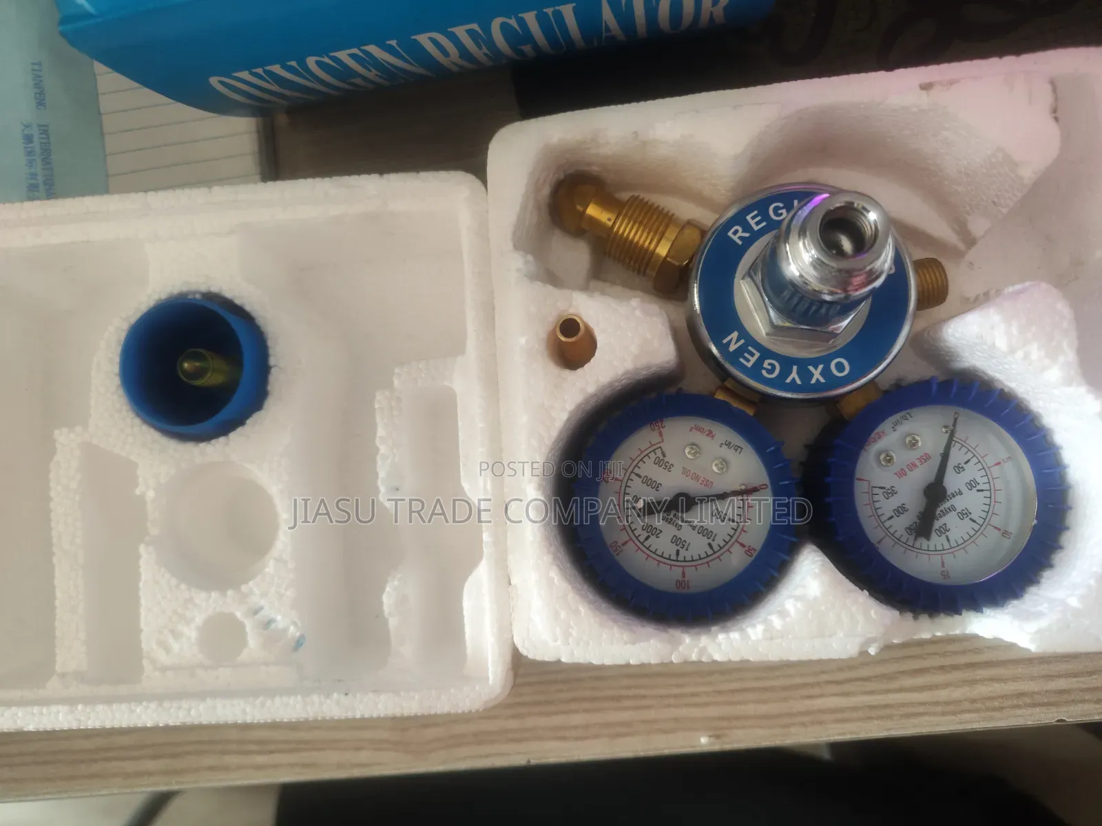 Oxygen Regulator