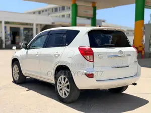 Toyota RAV4 2007 White