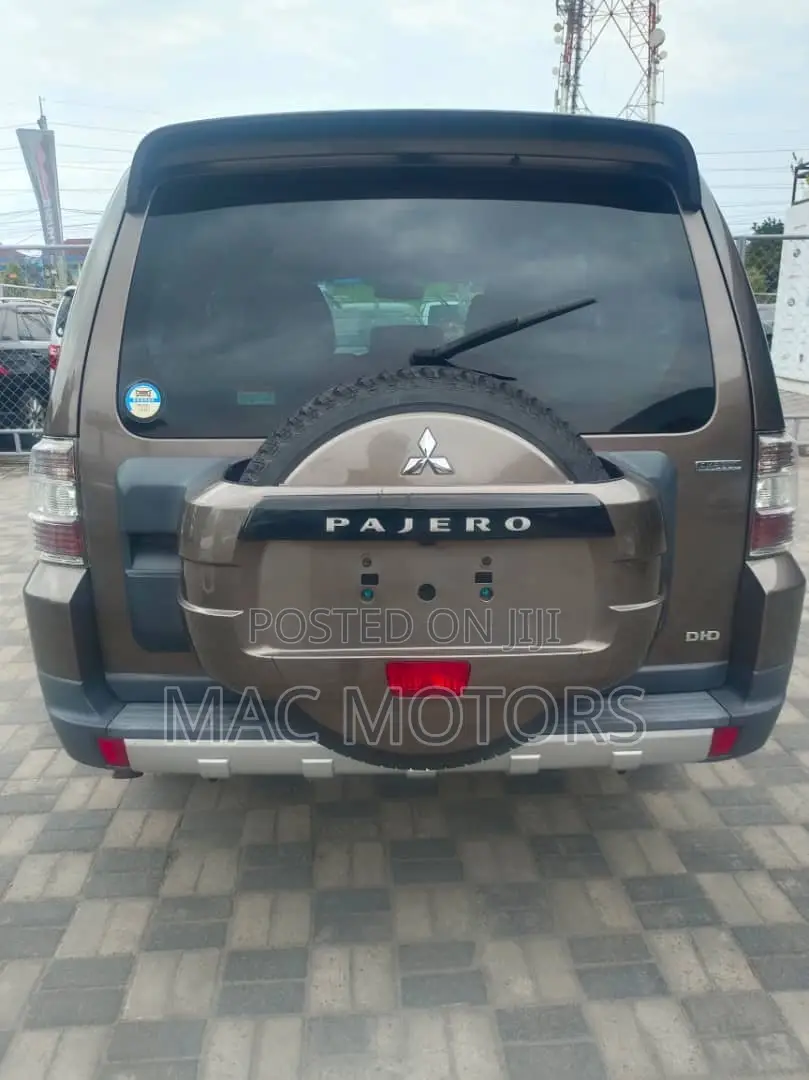Mitsubishi Pajero 2008 Brown
