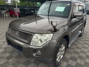 Mitsubishi Pajero 2008 Brown