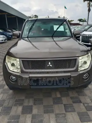 Mitsubishi Pajero 2008 Brown
