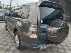 Mitsubishi Pajero 2008 Brown