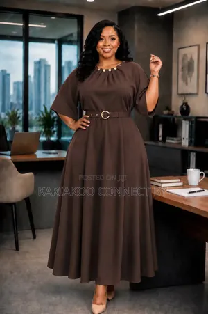 High-Fashion Belted Pleated Dress
