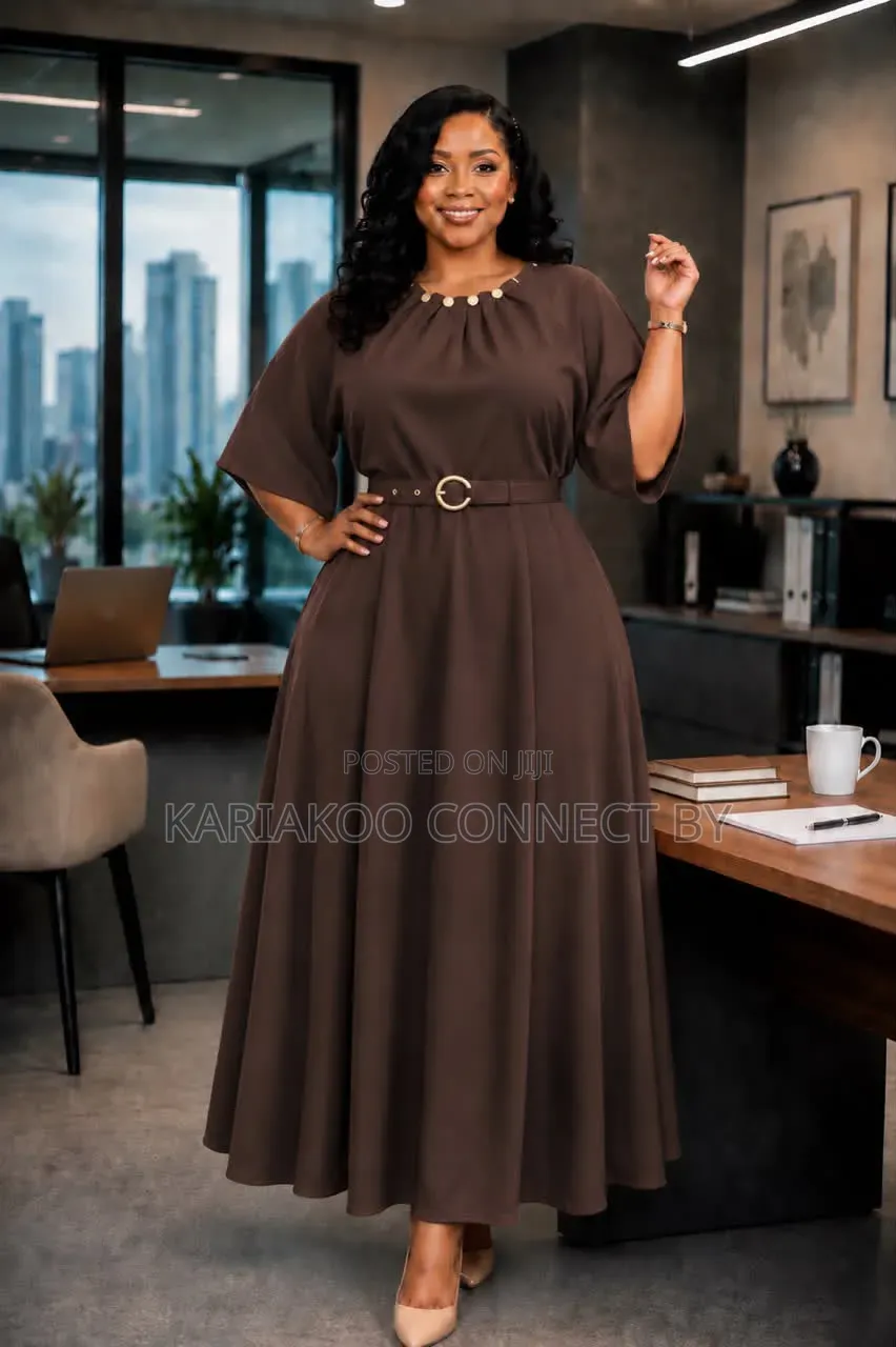 High-Fashion Belted Pleated Dress