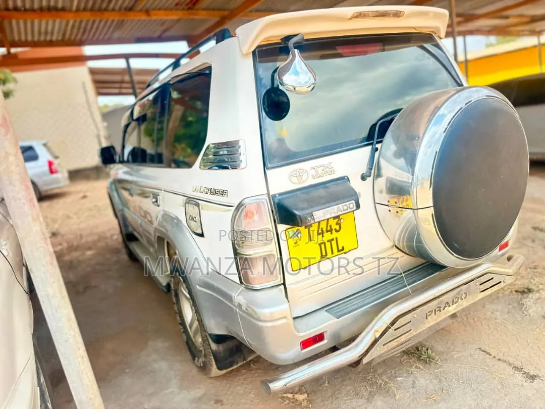 Toyota Land Cruiser Prado 2001 Beige