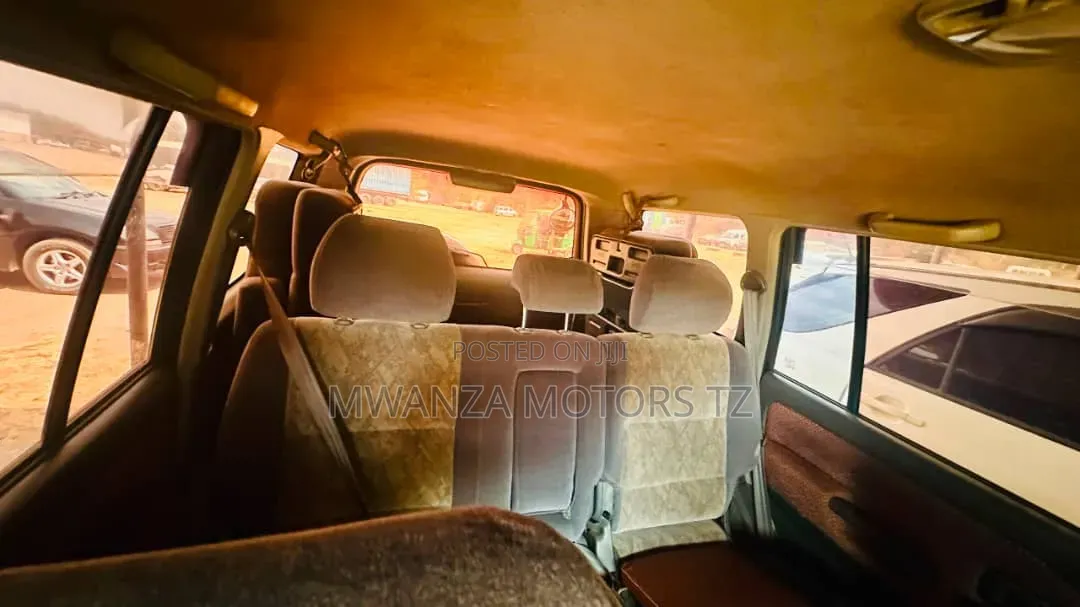 Toyota Land Cruiser Prado 2001 Beige