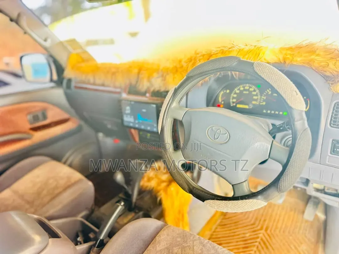 Toyota Land Cruiser Prado 2001 Beige