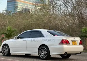 Toyota Crown 2007 White