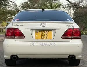 Toyota Crown 2007 White