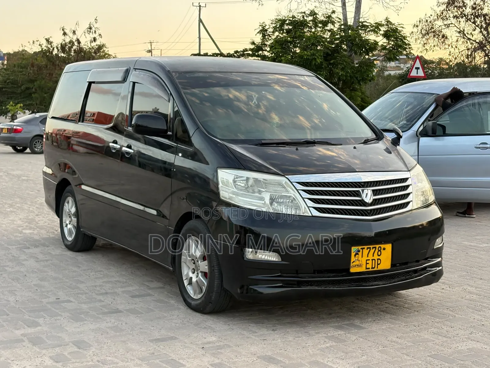 Toyota Alphard 2007 Black