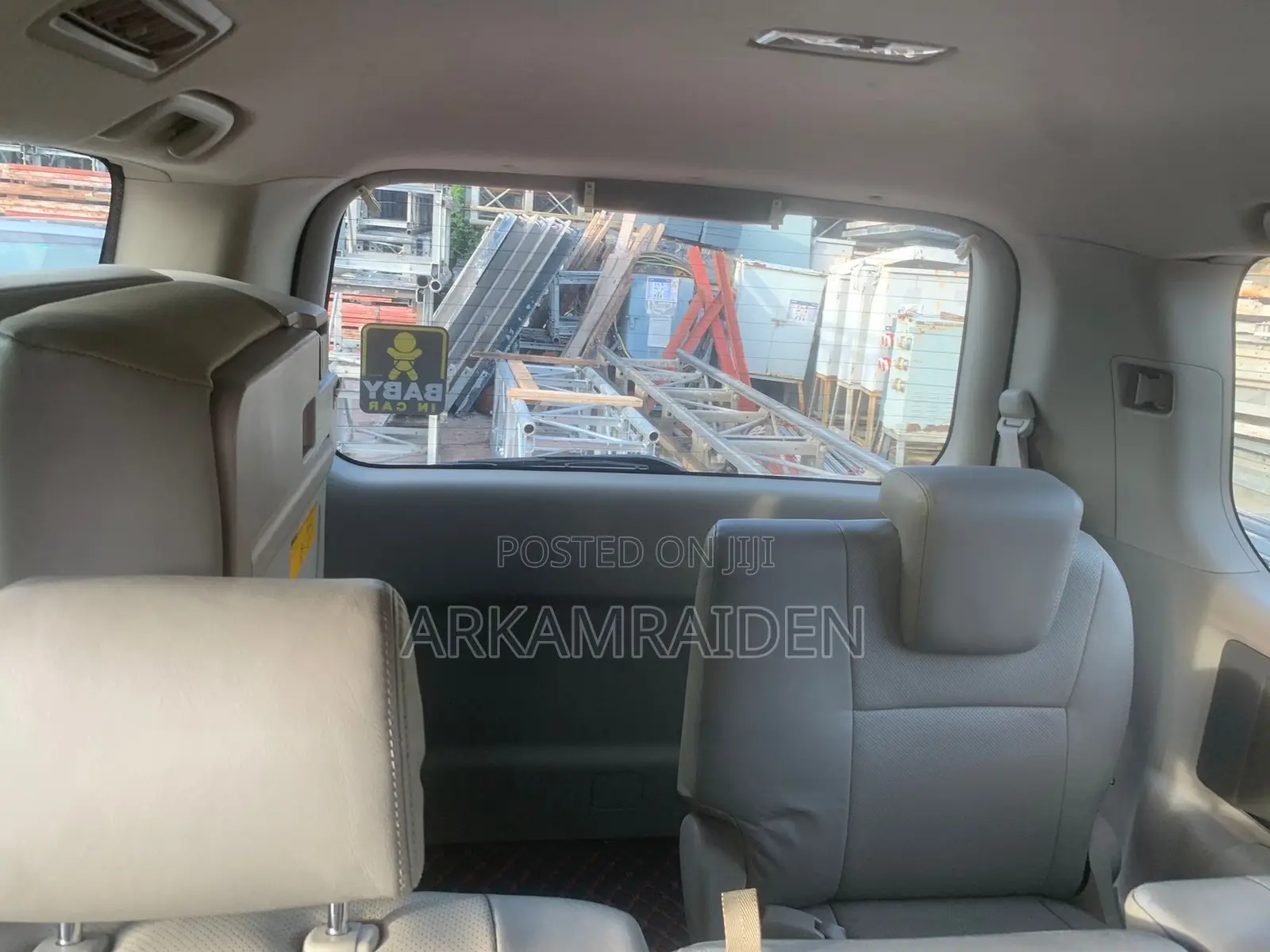 Toyota Noah 2009 Gray