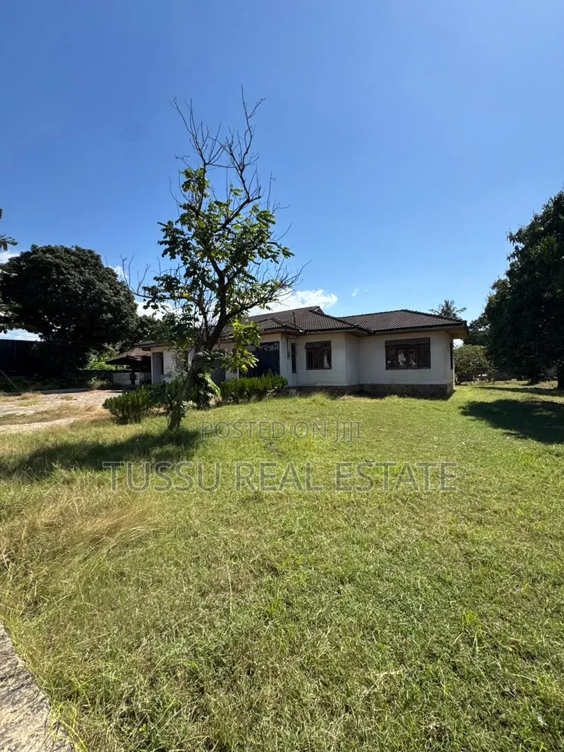 House/Plot for Sale Mbezibeach