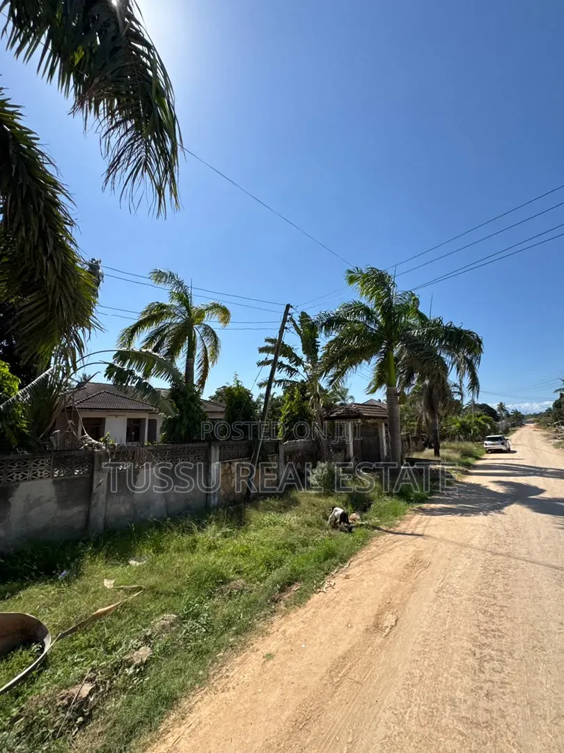House/Plot for Sale Mbezibeach