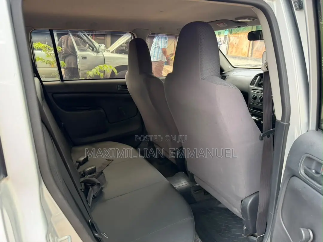 Toyota Probox 2005 Silver