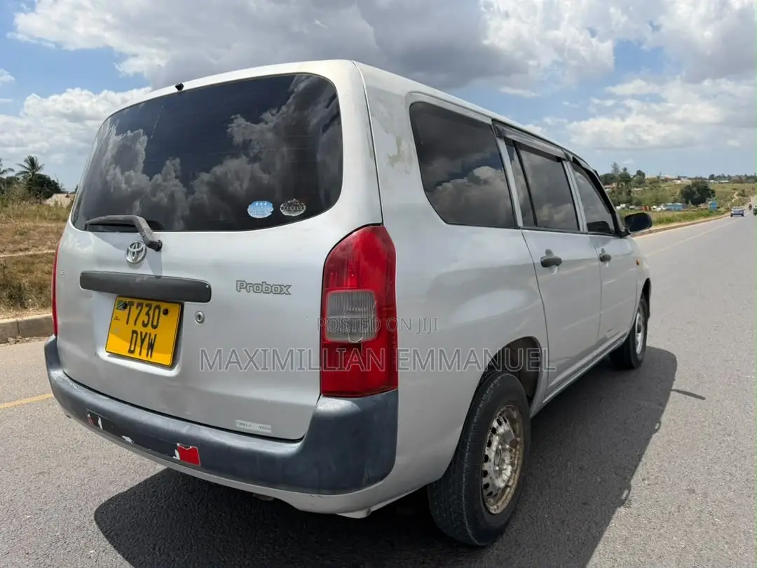 Toyota Probox 2005 Silver